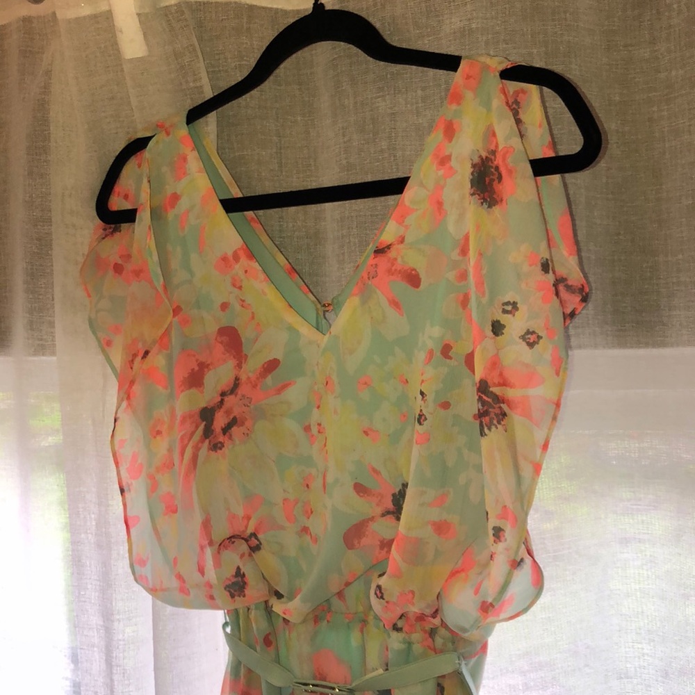 Dress - Picture 3 of 5